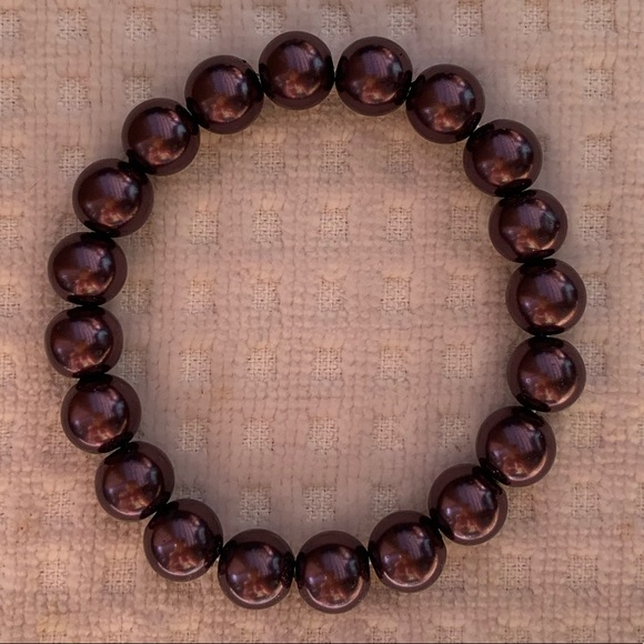 Pretty Plum Faux Pearl Stretch Bracelet - Picture 3 of 3